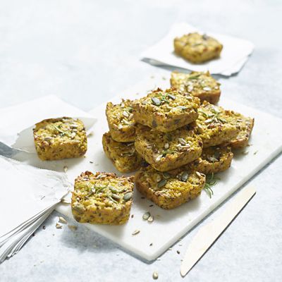 Lakeland 12 Hole Individual Traybake Tin - (Image 2)