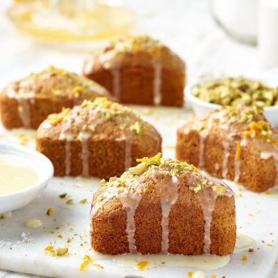 Lakeland 12 Hole Loose Based Mini Loaf Tin image(2)