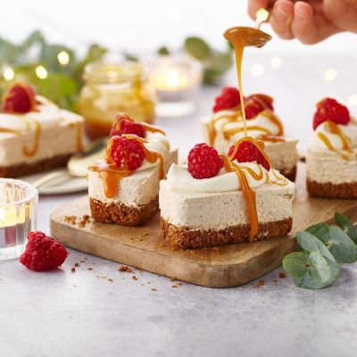 Lakeland 12 Hole Loose Based Mini Loaf Tin image(7)