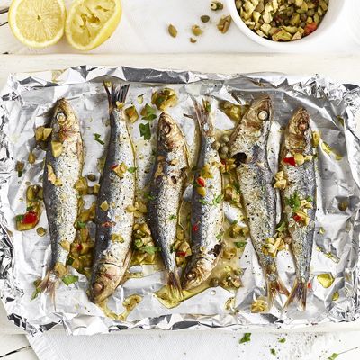 Lakeland Strong Kitchen Foil in Dispenser 30cm x 100m - (Image 2)