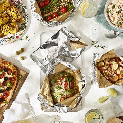 Lakeland Parchment-Lined Foil 30cm x 15m image(2)