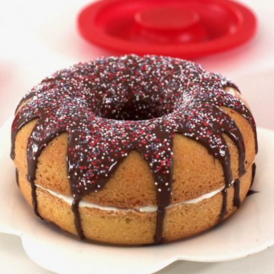 Giant doughnut 2025 cake tin