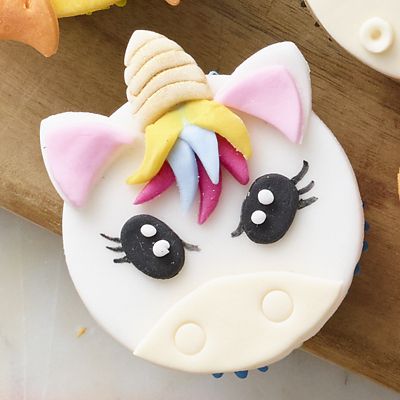 Renshaw Ready to Roll Coloured Icing - 250g Purple alt image 2