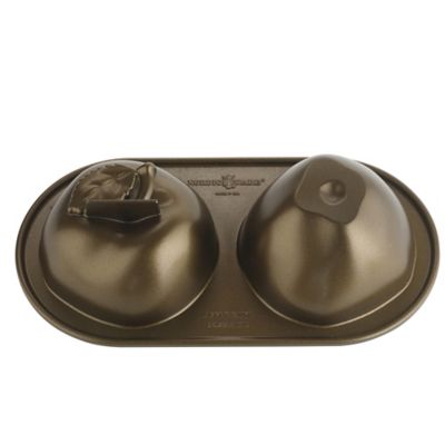 Apple Cake Tin image(1)