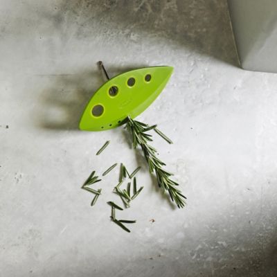 Chef’n® Kale & Herb Stripper image(2)