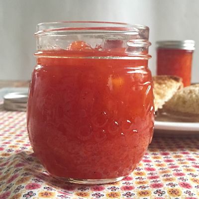 4 Ball Fruit Design Small Glass Jam Jars and Lids 240ml image(2)