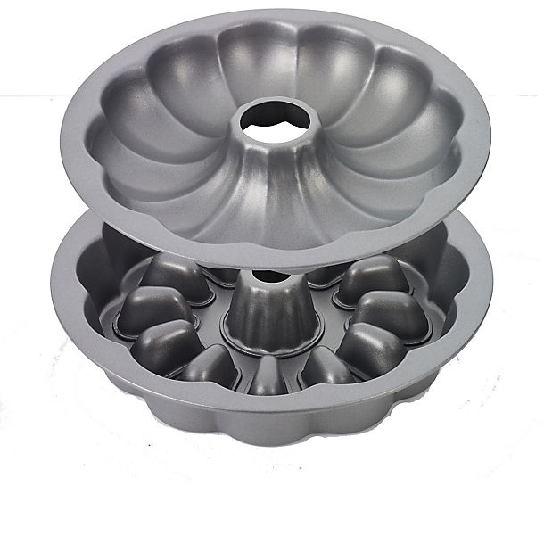 Fillables 29cm Fluted Ring Cake Tin image(1)