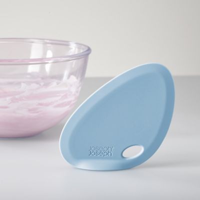Joseph Joseph® Fin Silicone Bowl Scraper image(3)