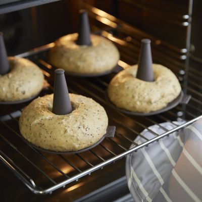 6 Lékué Silicone Bagel Moulds image(5)