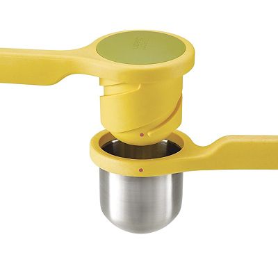 Joseph Joseph Helix Citrus Juicer image(3)