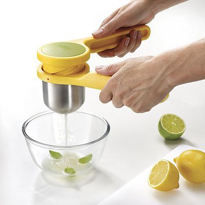 Joseph Joseph Helix Citrus Juicer image(4)
