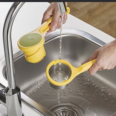 Joseph Joseph Helix Citrus Juicer image(5)