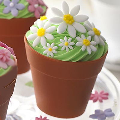 22-Piece Floral Icing Cutter Set - (Image 2)