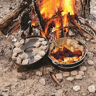 Lodge Cast Iron Camp Dutch Oven 27cm - (Image 4)