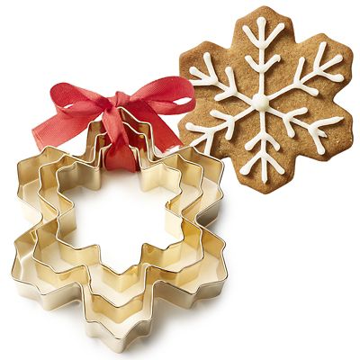 Golden Snowflake Cookie Cutters Set of 3 image(1)