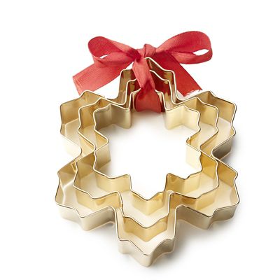 Golden Snowflake Cookie Cutters Set of 3 image(2)