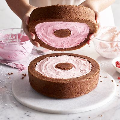 Wilton Tasty-Fill Heart Cake Pan Set image(7)