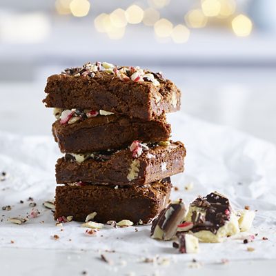 Chicago Metallic Slice Solutions Divided Brownie Pan image(6)