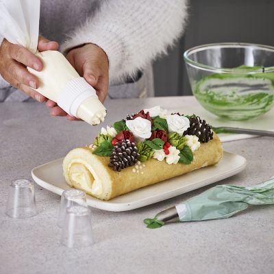 Lakeland Russian Nozzle Icing Set - 8 Nozzles and 3 Piping Bags alt image 6