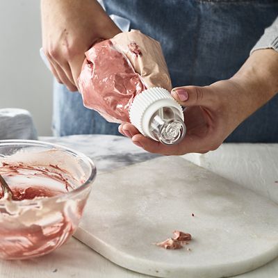 Lakeland Russian Nozzle Icing Set - 8 Nozzles and 3 Piping Bags alt image 7