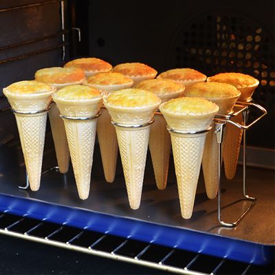 Lakeland Cupcake 12 Cone Baking Rack image(3)