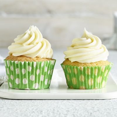 60 Lakeland Polka Dot Cupcake Cases  image(2)