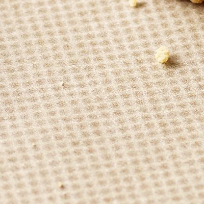 Lakeland Structured Baking Paper Roll 38cm x 10m - (Image 3)