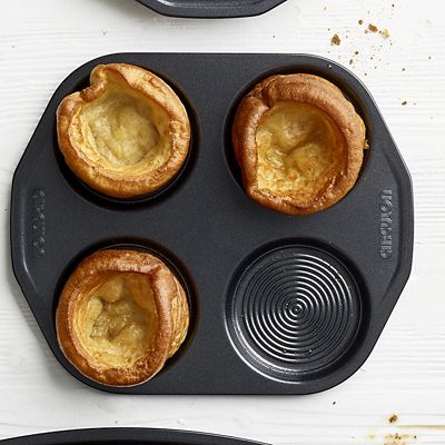 Circulon Ultimum 4 Hole Yorkshire Pudding Tin - (Image 2)
