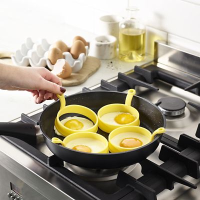 Lakeland Alumax Wide Base 24cm Frying Pan image(2)