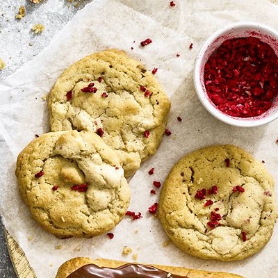 Lakeland Speciality Bakeware Macaron and Cookie Baking Sheet image(2)