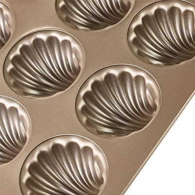 Lakeland Speciality Bakeware 12 Cup Shell Ring Tin image(5)