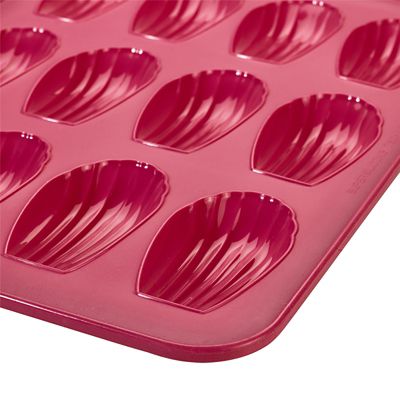 Reinforced Silicone 12-Cup Madeleine Pan image(3)