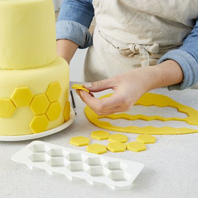 PME Geometric Multicutters Hexagon - Set of 3 - (Image 4)