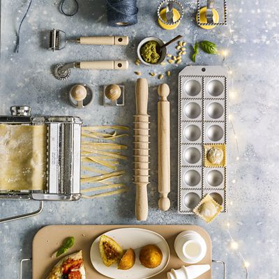 Eppicotispai Cast Aluminium Ravioli Tray with Rolling Pin image(2)