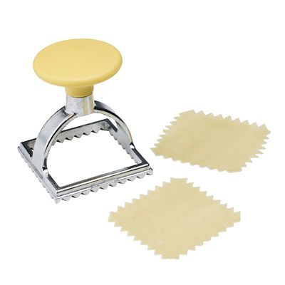 Ravioli Maker Stamp Press Set – 1 Square 1 Round image(7)