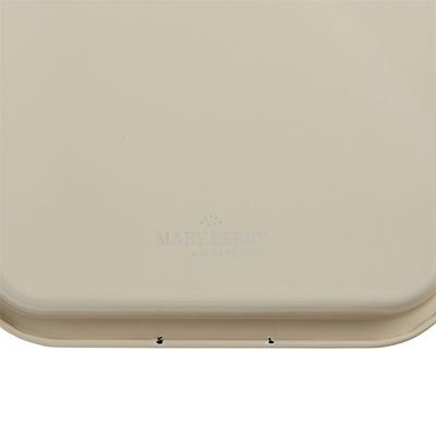 Mary Berry with Lakeland Cream Enamel 36cm Oven Tray – Medium image(3)