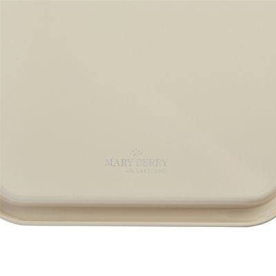 Mary Berry with Lakeland Cream Enamel 41cm Oven Tray – Large image(3)