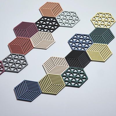 Zone Denmark Triangles Silicone Trivet Large – Warm Grey image(3)