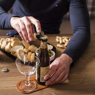 Vacu Vin Trick Stick Bottle Opener image(2)