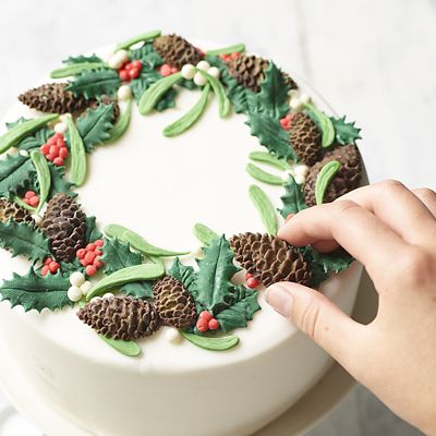 Katy Sue Designs Holly Mistletoe Silicone Mould Lakeland