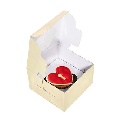 Lakeland Small Gold Presentation Box with Single-Hole Cupcake Insert image(3)
