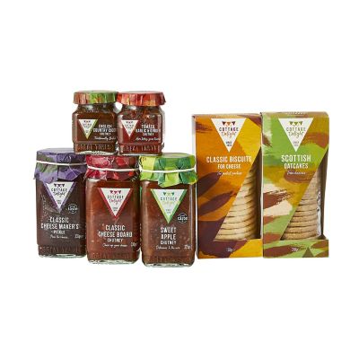 Cottage Delight Classic Cheeseboard Savoury Food Hamper image(3)