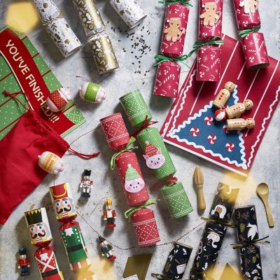 6 Lakeland Racing Pigs in Blankets Crackers image(5)