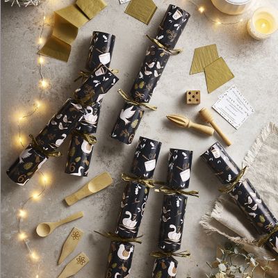 12 Days of Christmas Luxury Crackers Pack of 6 image(4)