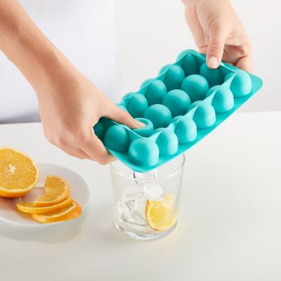 Lékué Round Ice Cube Tray image(2)