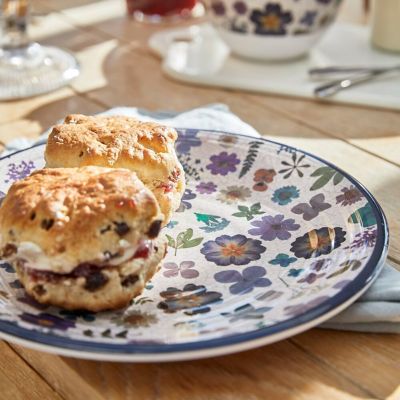 Lakeland Pressed Flowers Melamine Side Plate image(2)