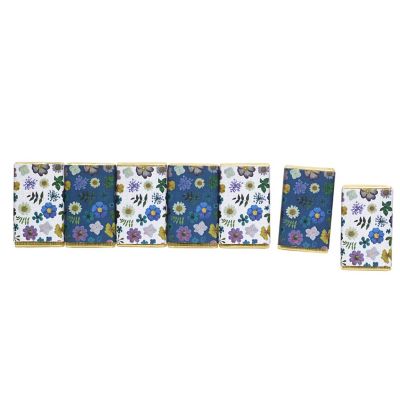 Pressed Flowers 7 Milk Chocolate Slims image(1)