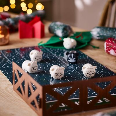 6 Lakeland Racing Sheep Crackers image(2)