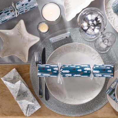 6 Lakeland Alpine Forest Luxury Crackers image(2)