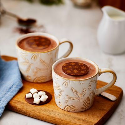 Lakeland Festive Hot Chocolate Marshmallow Toppers 65g image(2)
